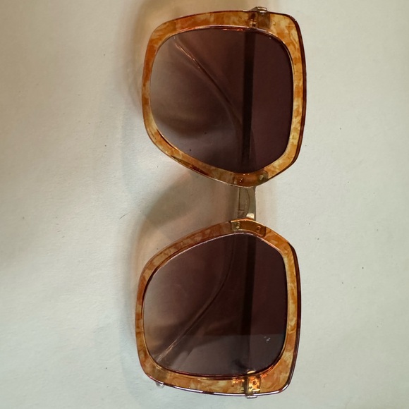 Oversized Sunglasses w/Amber Frames Retro/Glam - Picture 1 of 2